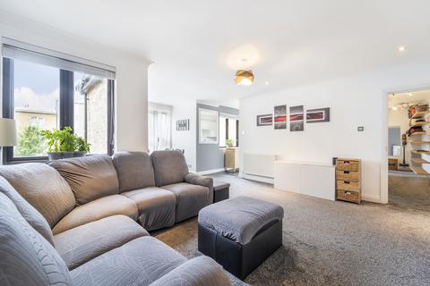 2 bedroom flat for sale, Iceland Wharf, Plough Way, London, SE16