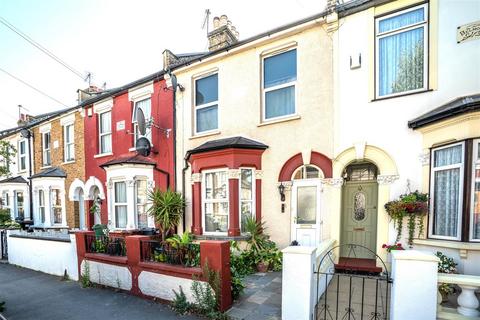 3 bedroom house for sale, Chestnut Avenue South, London