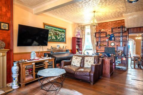 3 bedroom house for sale, Chestnut Avenue South, London