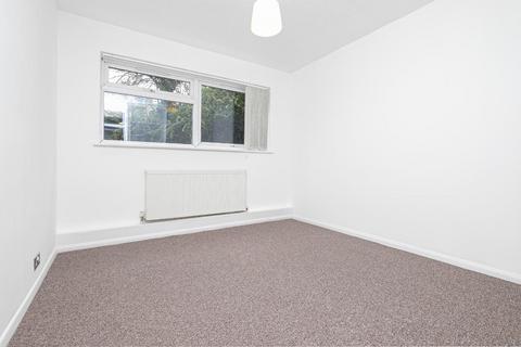 2 bedroom flat for sale, Palmerston Road, Buckhurst Hill IG9