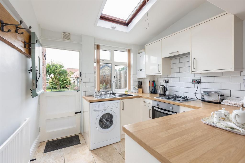 Kays Cottage Kitchen Dining Room-1.jpg