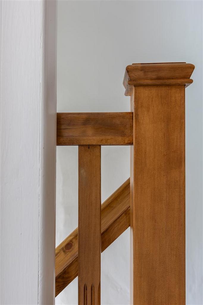 Kays Cottage Details-2.jpg