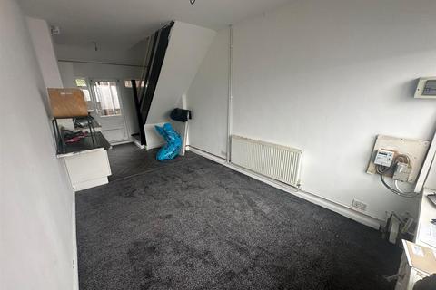 1 bedroom terraced house to rent, Darlaston Road, Wednesbury