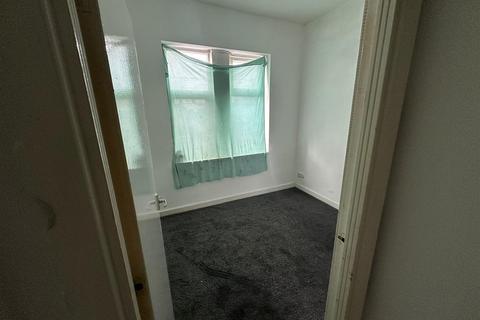 1 bedroom terraced house to rent, Darlaston Road, Wednesbury