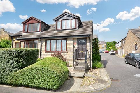 2 bedroom bungalow for sale, Amblers Court, Pudsey, West Yorkshire