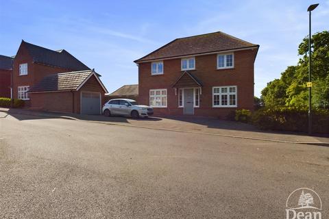 3 bedroom detached house for sale, Herbert Howells Way, Lydney GL15