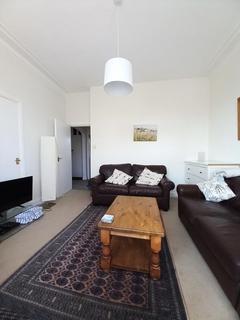 2 bedroom flat to rent, Granville Road, Broadstairs