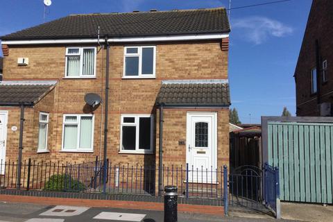 2 bedroom house to rent, Portobello Street, Hull