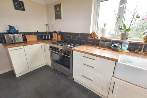 3 bedroom end of terrace house for sale, Old Pond Lane, Redruth