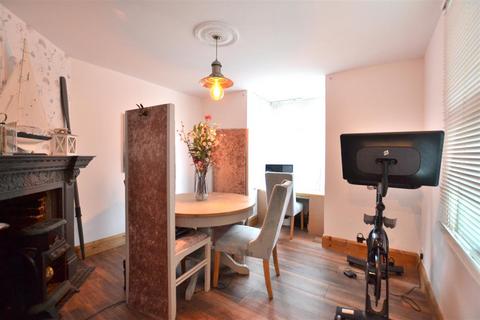 4 Castle Street, Fleet, GU52 7ST