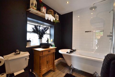 4 Castle Street, Fleet, GU52 7ST