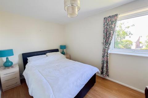 2 Longstone Park, Beadnell, Chathill, NE67 5BP