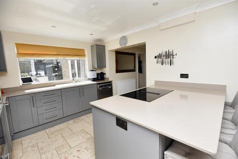 4 bedroom detached house for sale, Ash Walk, Henstridge, Templecombe