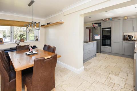 15 Ash Walk, Henstridge, Templecombe, BA8 0QD