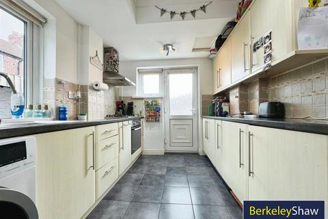 3 bedroom semi-detached house for sale, Derwent Road, Crosby, Liverpool