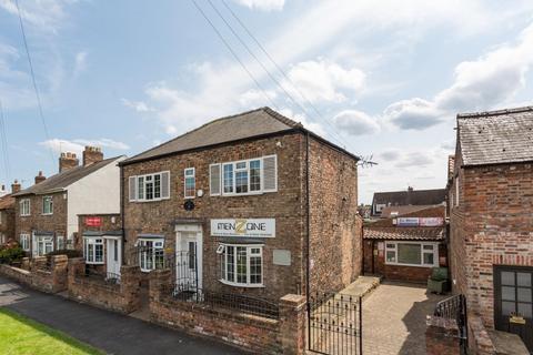 Property for sale, 27 The Village, Haxby, York