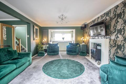 22 Central Avenue, Rochford, SS4 3BQ
