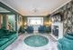 Lounge/sitting room