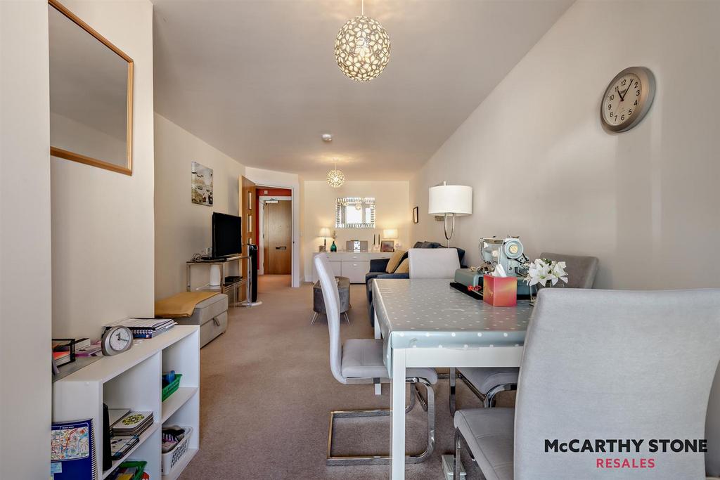8615072-interior09-800.jpg