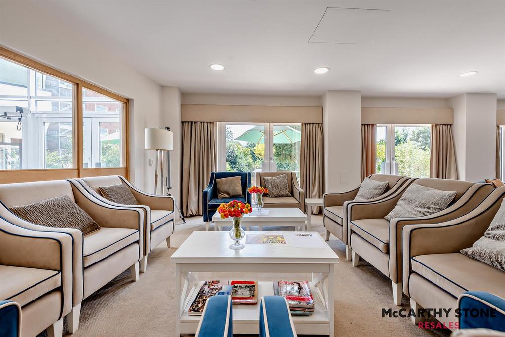 8615072-interior20-800.jpg
