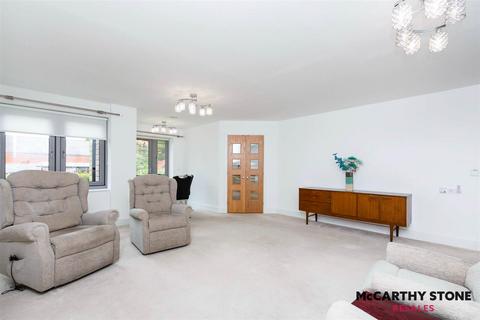 2 bedroom apartment for sale, Kings Place, Fleet Road, Fleet