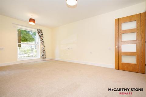 1 bedroom apartment for sale, Peel Court, College Way, Welwyn Garden City, Hertfordshire, AL8 6DG