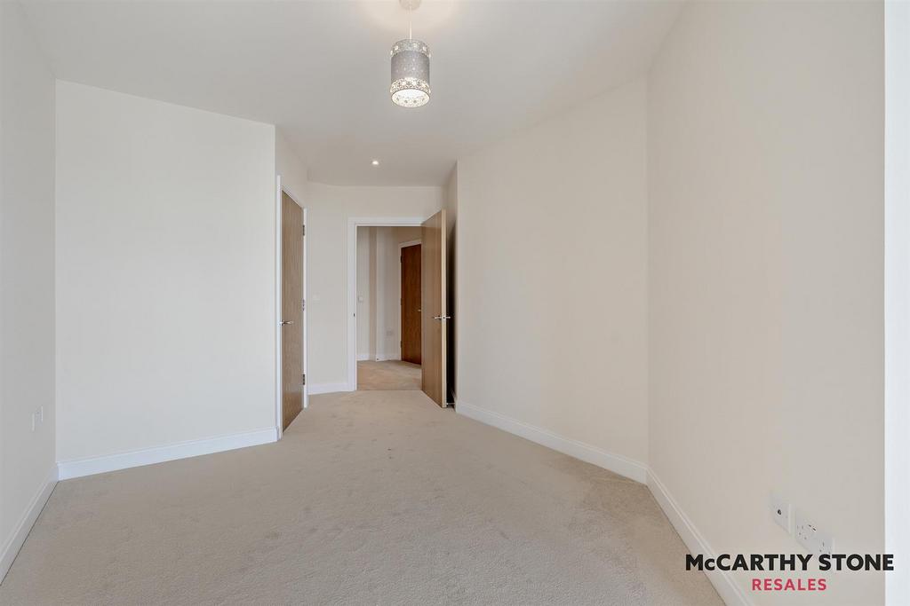 8611719-interior10-800.JPG