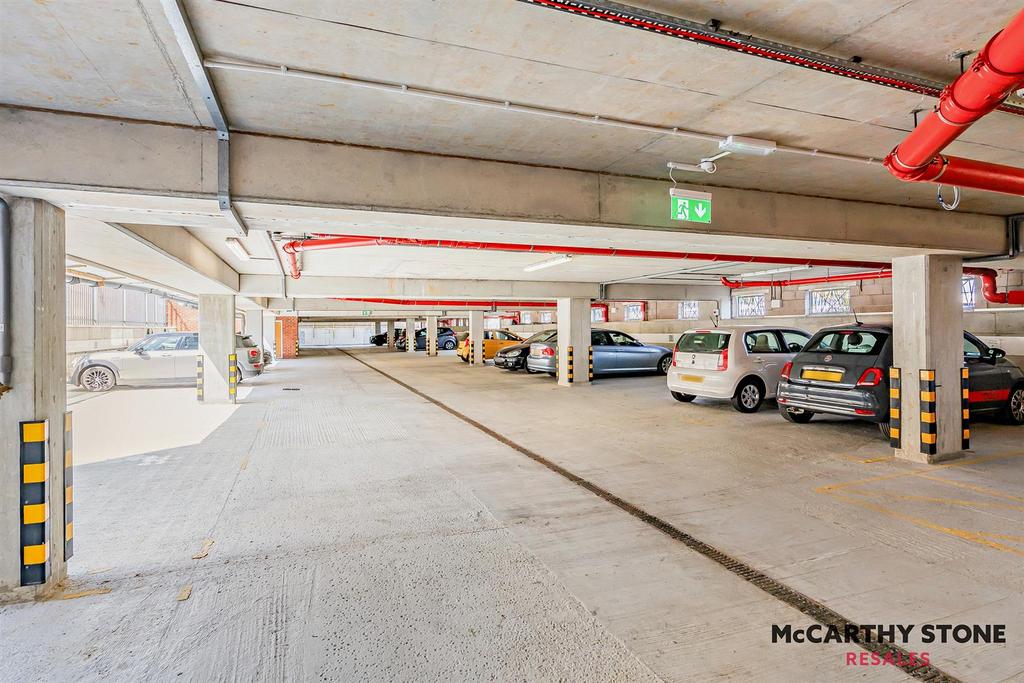 8611719-interior22-800.JPG