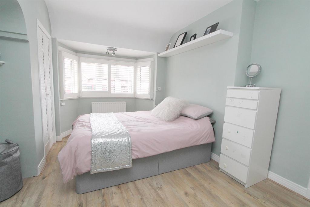 Bed 1b.jpg