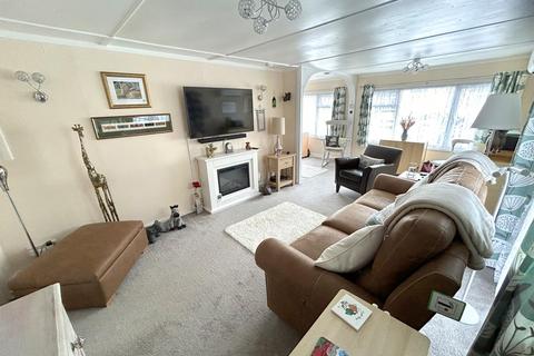 2 bedroom mobile home for sale, Glenhaven Park, Helston TR13