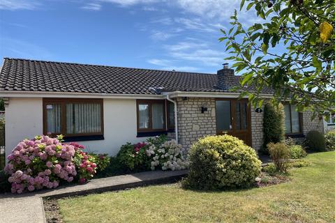 4 bedroom bungalow for sale, Sarum Way, Calne SN11