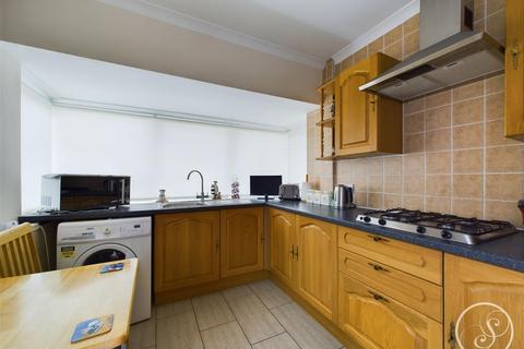 2 bedroom bungalow for sale, Lulworth Avenue, Leeds