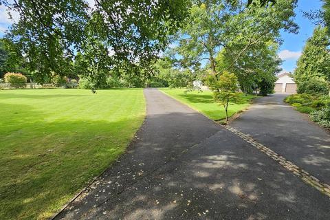 5 bedroom detached bungalow for sale, Tall Trees, 4 Bank Hill, Woodborough