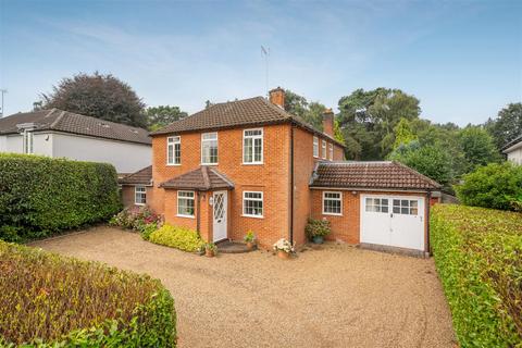 4 bedroom detached house for sale, Llanvair Drive, Ascot