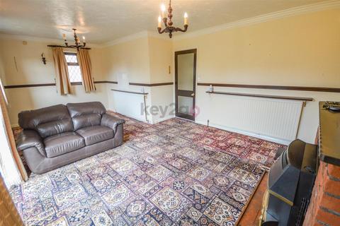 2 bedroom detached bungalow for sale, Elcroft Gardens, Beighton, Sheffield, S20