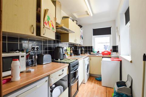 2 bedroom terraced house for sale, Oak Street, Elland HX5