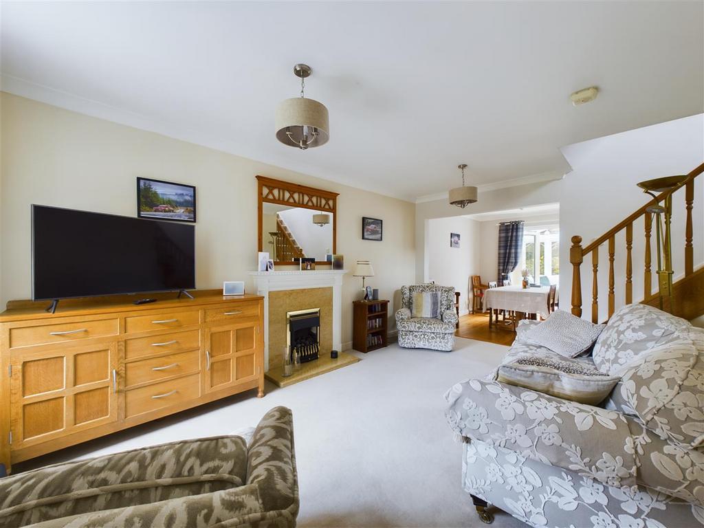 Living/dining room