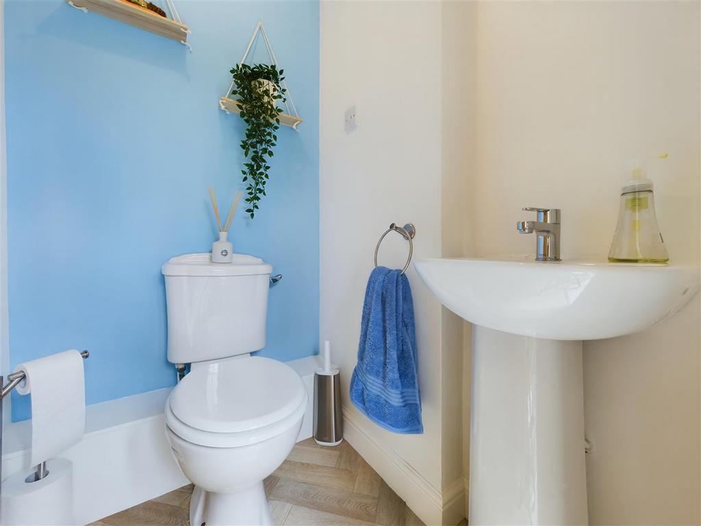 Guest cloakroom