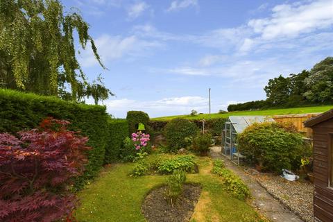 30 Castle Road, Thornton Le Dale, Pickering, YO18 7TR