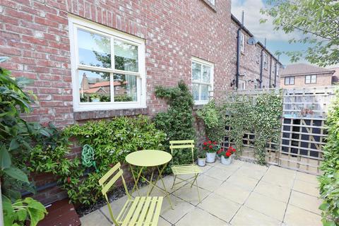 2 bedroom apartment for sale, Croft View, Thirsk