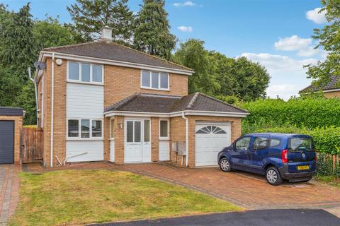 3 bedroom detached house for sale, Frobisher Drive, Stevenage SG2