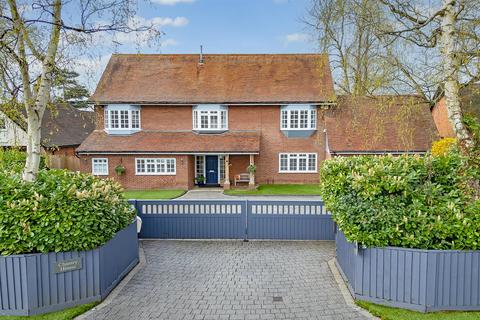 5 bedroom detached house for sale, Station Lane, Ingatestone