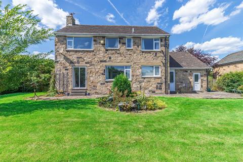 4 bedroom detached house for sale, Fairfax Gardens, Menston LS29