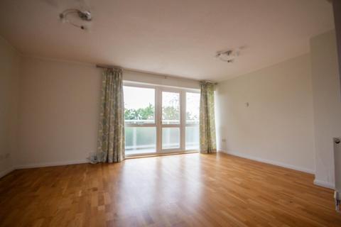 2 bedroom apartment to rent, Bishops Court, Trumpington, Cambridge