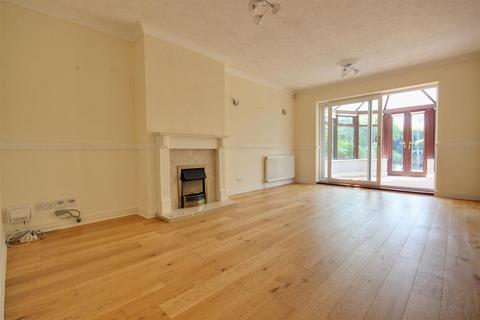 2 bedroom detached bungalow for sale, Stewart Garth, Cottingham