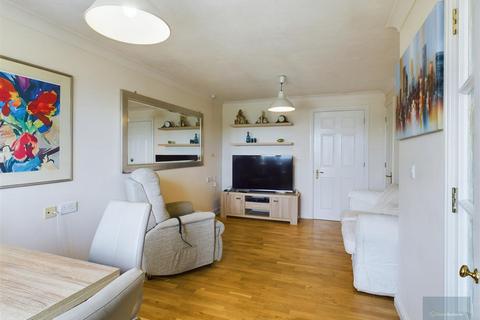 1 bedroom retirement property for sale, Bythesea Road, Trowbridge BA14