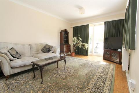 119 Boundary Road, Wallington, SM6 0TE