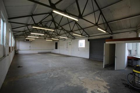 Industrial unit to rent, Victoria Street, Irthlingborough, Wellingborough