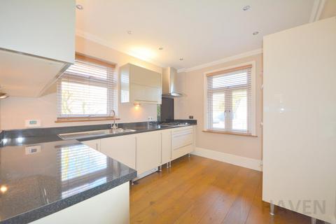 3 bedroom flat to rent, Hale Lane, London, NW7