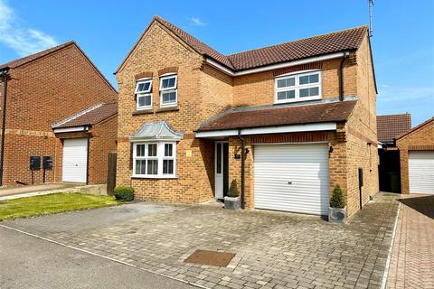 4 bedroom detached house for sale, Ashcourt Drive, Hornsea